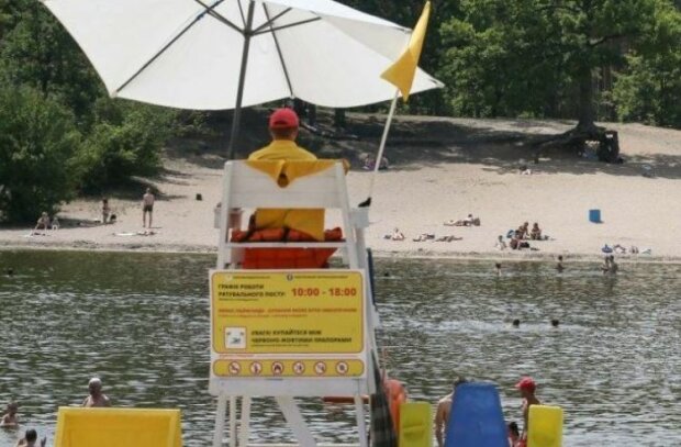Пляжи Киева опять закрывают: известна причина, где купаться нельзя