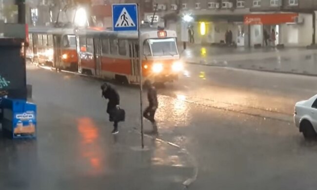 Непогода в Украине. Фото: скриншот youtube