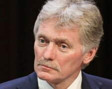 Прес-секретар путіна дмитро пєсков під час брифінгу в кремлі