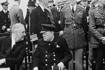 Авианосец изо льда: как Черчилль хотел войти в историю кораблестроения