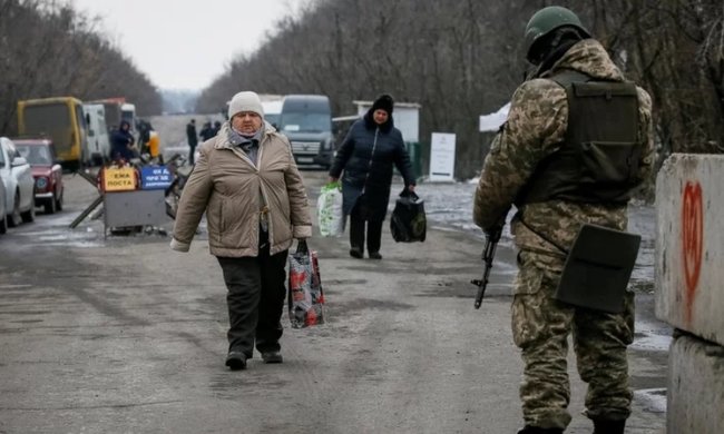 Киев намерен подготовить для Донбасса отдельный закон о земле, фото: Вести