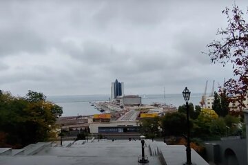 Погода в Одессе осенью. Фото: скриншот YouTUbe