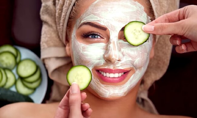 Уход за лицом. Фото: YouTube