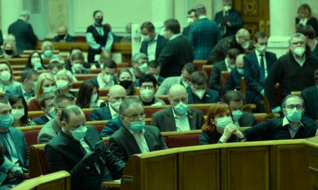 Верховная Рада во время карантина. Фото: скриншот YouTube