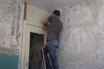 Ремонт в квартире. Фото: скриншот YouTube-видео