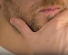 Как перестать трогать лицо. Фото: скрин YouTube