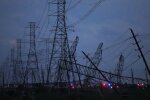 Електричні лічильники та проводи — ілюстрація відключень електроенергії в Україні