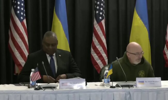 Зустріч на авіабазі "Рамштайн". Фото: скріншот YouTube-відео