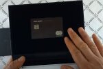Карта Monobank. Фото: скриншот YouTube-видео