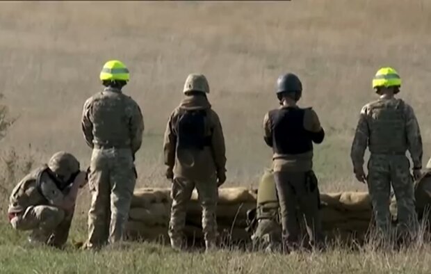 Українські захисники. Фото: скріншот YouTube-відео