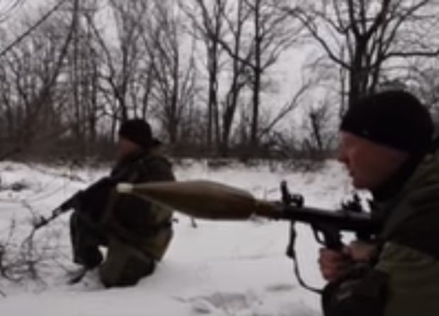 Российский спецназ обстрелял боевиков, фото: Скриншот  YouTube
