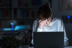 Не спасется даже молодежь: исследователи ошарашили заявлением об опасности 10-часового рабочего дня