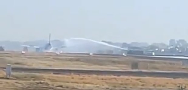 В Индии загорелся самолет, фото: Скриншот YouTube