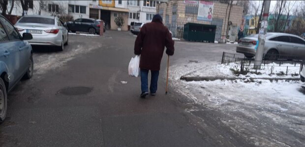 Индексация пенсий шокировала украинцев: почему доплаты оказались копейками и как реально увеличить выплаты