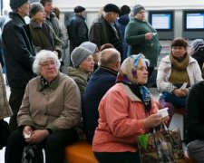 Минсоцполитики просит дополнительное финансирование пенсионеров, фото: Знай.ua