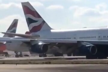 В Испании загорелся пассажирский самолет. Фото: скриншот YouTube