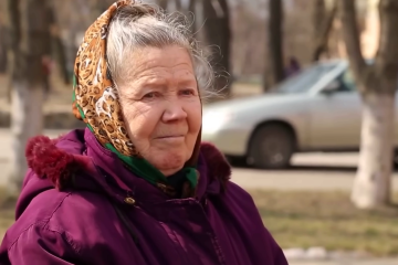 Пенсионеры могут получить по 10000 гривен. Фото: YouTube