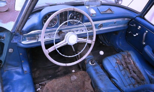 редкий родстер Mercedes-Benz 300SL 1961 года, фото: topgir.com.ua