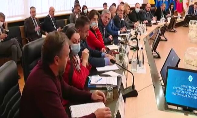 Куюн заявил, что сумму потерь от продажи безакцизного топлива можно сравнить со стоимостью трассы Черкассы – Киев и обратно