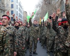 В субботу иранские члены ополчения «Басидж» провели митинг в знак протеста
