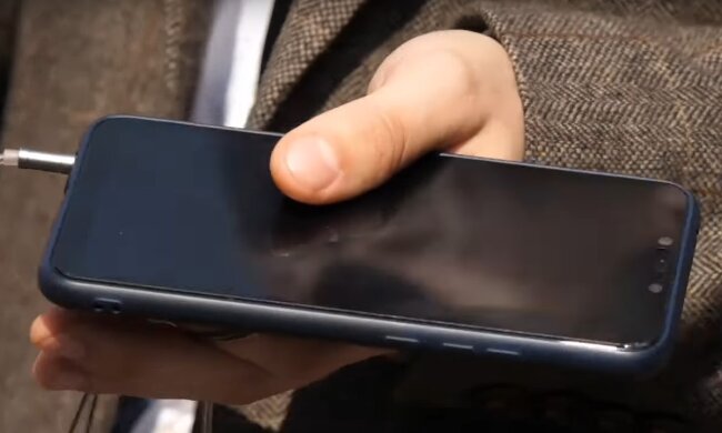 Зв'язок стане дорожчим. Фото: скріншот YouTube-відео