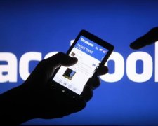 Создатель Facebook утверждает, что соцсеть стала опасной