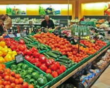 Никакой зарплаты не хватит: в Украине подскочили цены на самый популярный фрукт