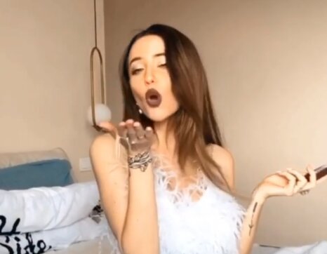 Надя Дорофеева, скриншот Instagram/nadyadorofeeva