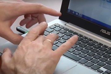 Декларации о доходах. Фото: скрин ТСН