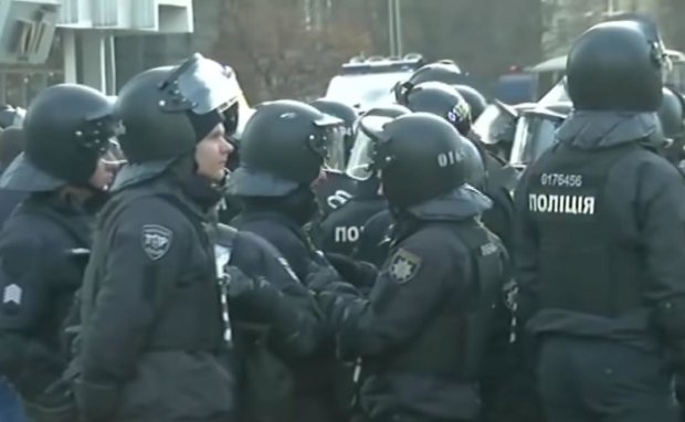 В центр Киева стянута полиция. Фото: скрин 112 канал