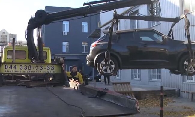 Эвакуатор. Фото: скриншот YouTube-видео