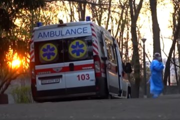 Медики опровергли 4 факта о COVID-19. Фото: youtube