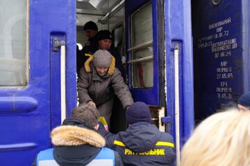 Сдали билет — потеряли деньги: Укрзализныця резко меняет правила возврата и цены на поездки