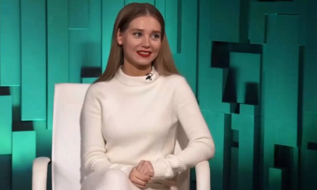 Кристина Асмус. Фото: скриншот YouTube