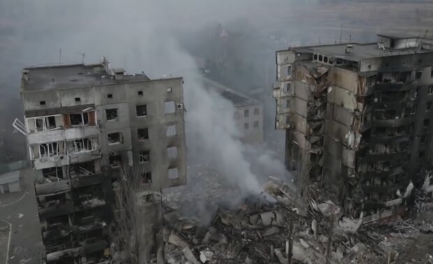 Зруйновані будинки.  Фото: скріншот YouTube-відео