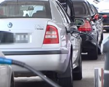 Водителей предупредили: запасайтесь бензином прямо сейчас, АЗС взвинтят цены – в чем причина