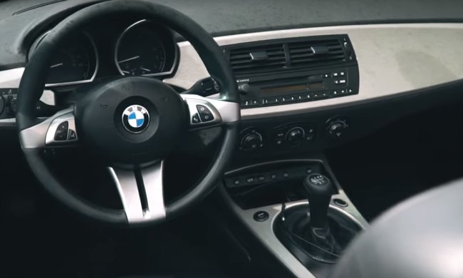BMW Z4. Фото: скриншот YouTube
