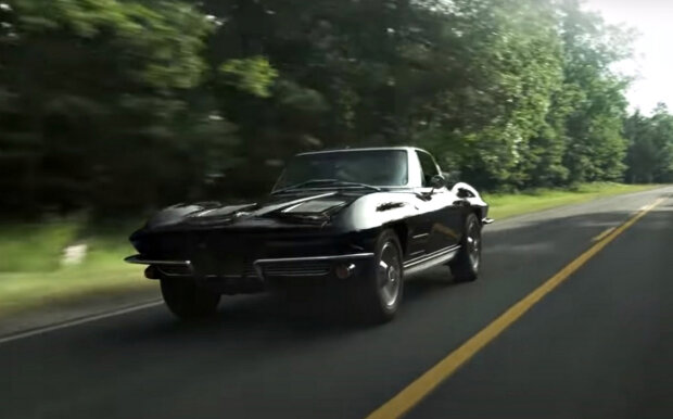 "Corvette Stingray". Фото: скриншот YouTube-видео.