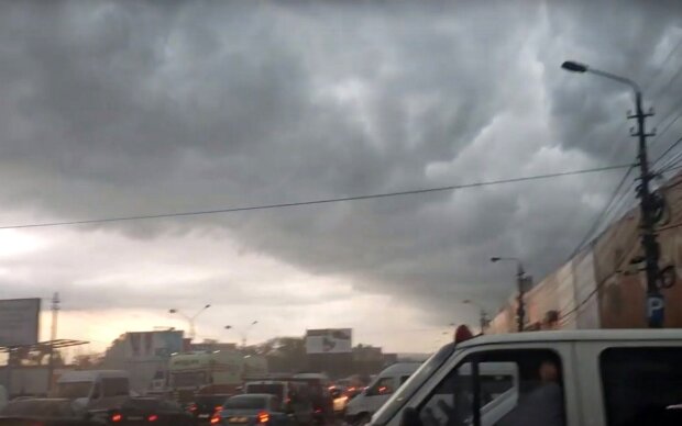 Непогода в Украине. Фото: скриншот Youtube-видео