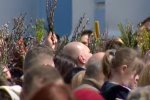 Украинцы празднуют Вербное Воскресенье. Фото: youtube
