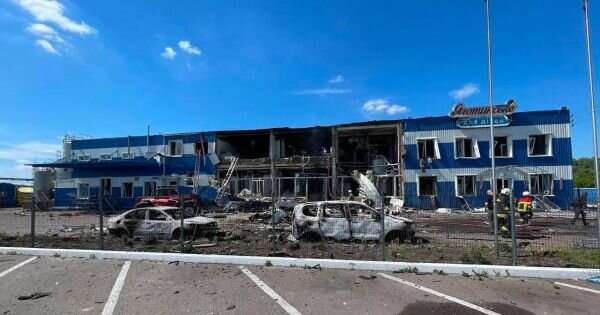 Наслідки російської атаки на завод дитячого харчування «Яготинське для дітей» на Київщині 5 червня 2026 року