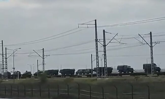 Військова техніка ворога. Фото: скріншот YouTube-відео
