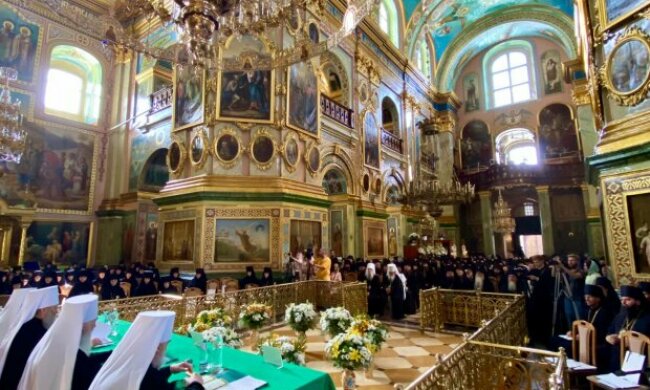 У Почаївській лаврі зібрались 310 представників монастирів УПЦ з усієї України