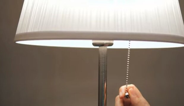 Лампа. Фото: скриншот YouTube-видео