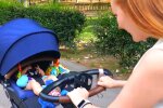 Молодые родители.  Фото: скриншот YouTube-видео