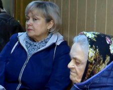 Українські пенсіонери. Фото: скріншот Youtube