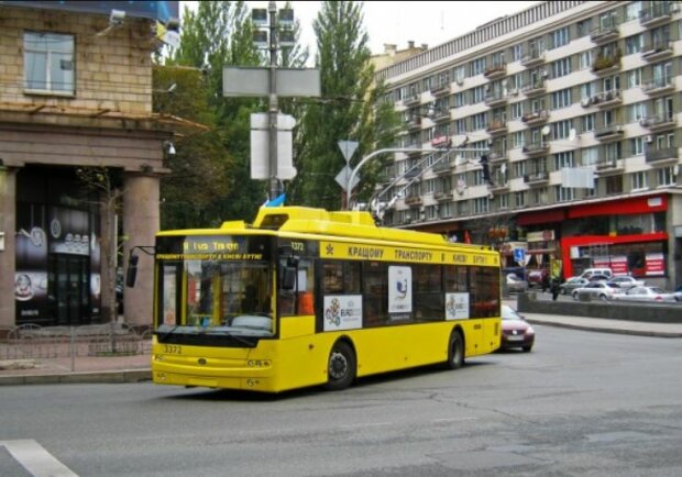 Троллейбусы поедут по-другому: киевлян предупредили об изменениях в работе транспорта
