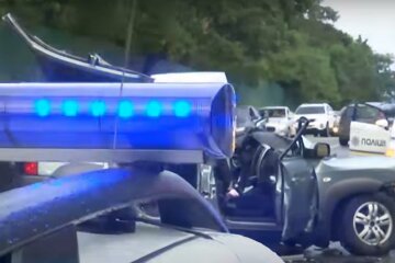 В центре Киева произошло ДТП. Фото: скриншот youtube