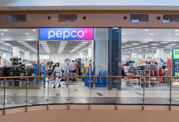 Логотип Pepco на тлі магазину