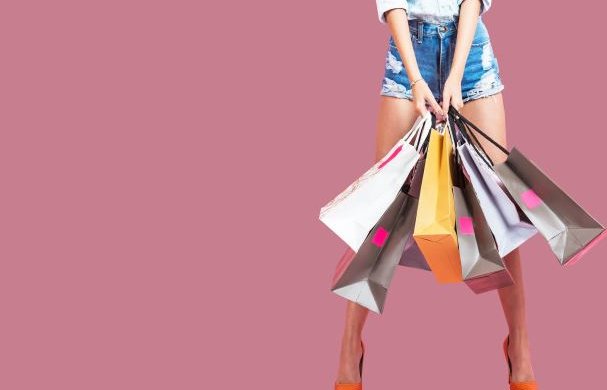 Бумажные пакеты. Фото: скриншот freepik.com